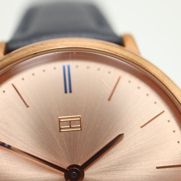 Tommy Hilfiger Womens Rose Gold Tone Slim 35mm Watch Blue Leather w New Battery main image 16